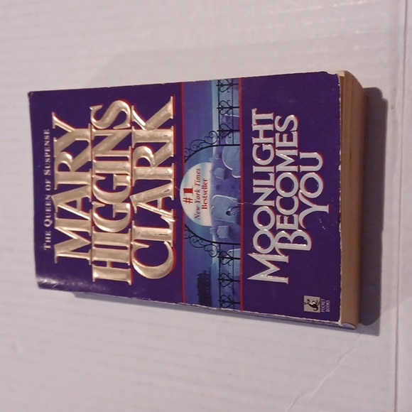 $4 Add-on "Moonlight Becomes You" by Mary Higgins Clark - Paperback Novel - Picture 1 of 9